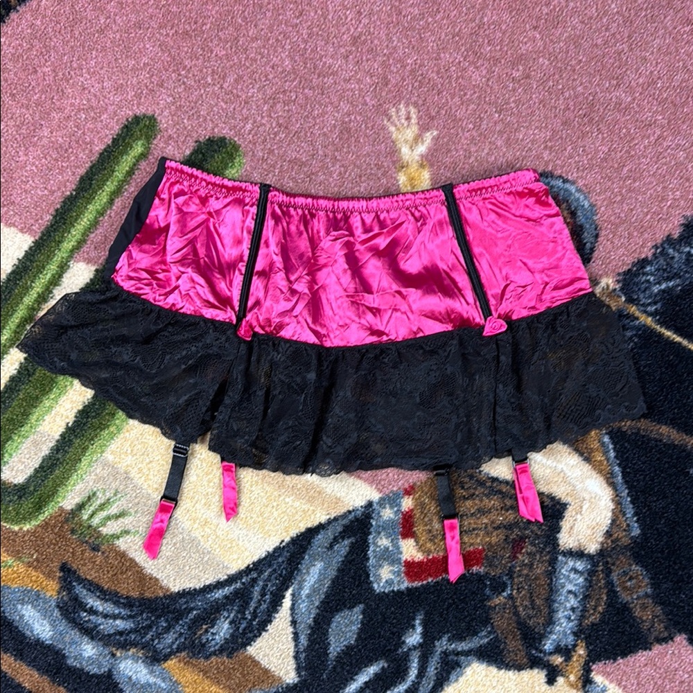 LINGERIE GARTER BELT SIZE 14/16